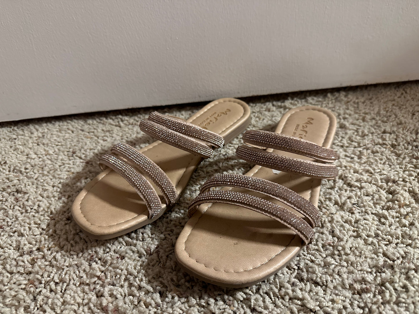 Size 7 bling sandals