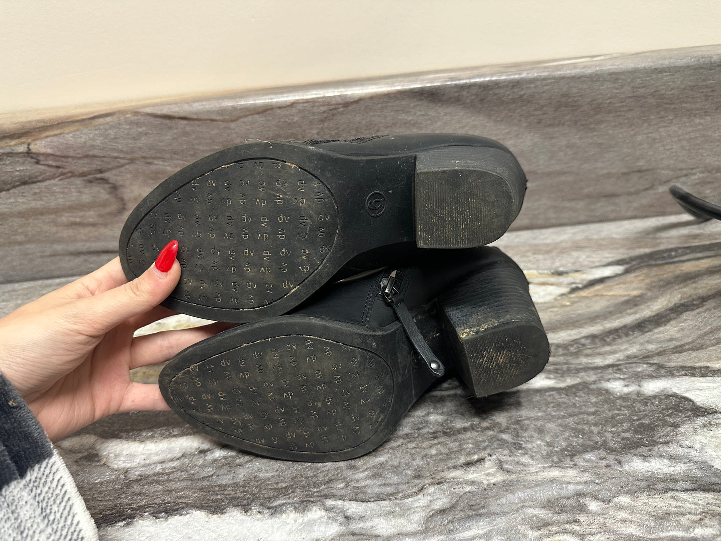 Size 6 black boots