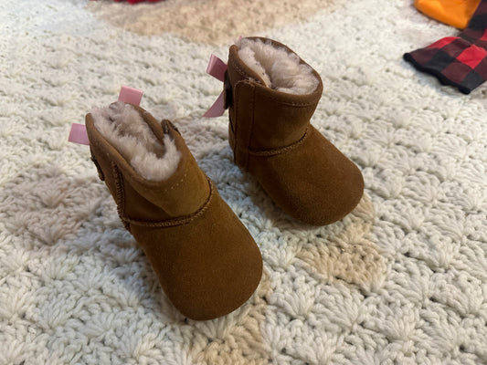 0/1 ugg boots