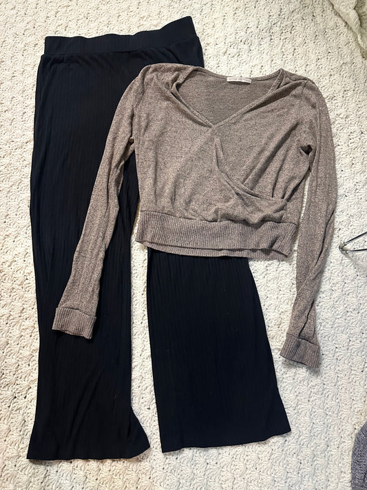 Women's medium outfit