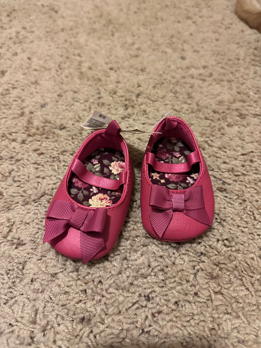 Size 1 pink shoes
