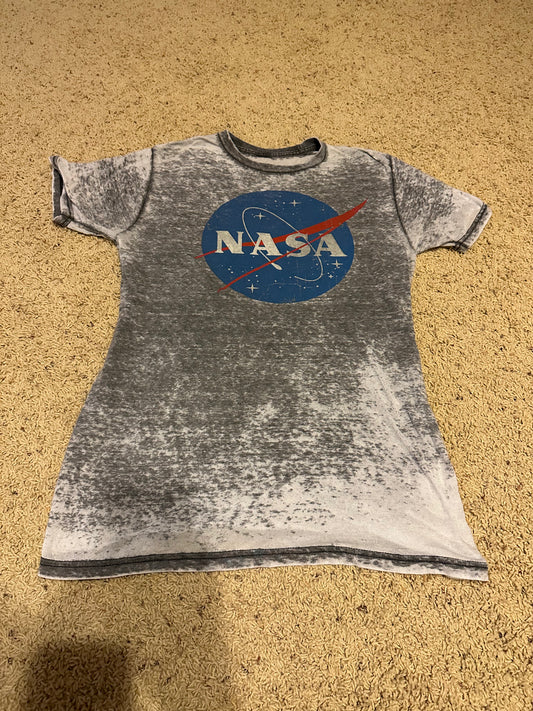 Women's medium nasa tshirt