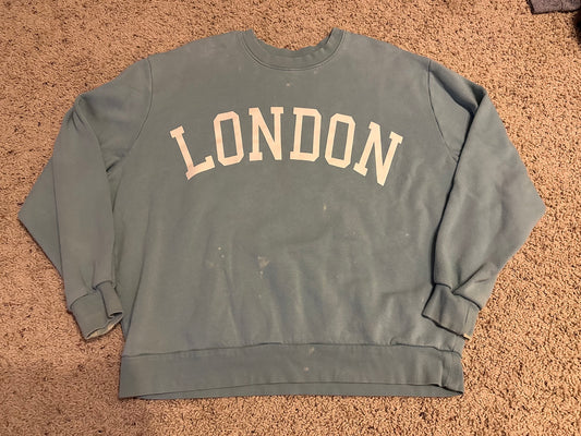 Women's medium london sweatshirt