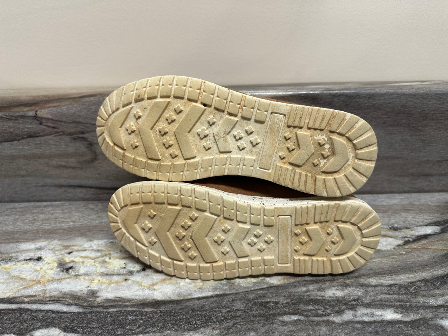 Size 7.5 slide on shoes